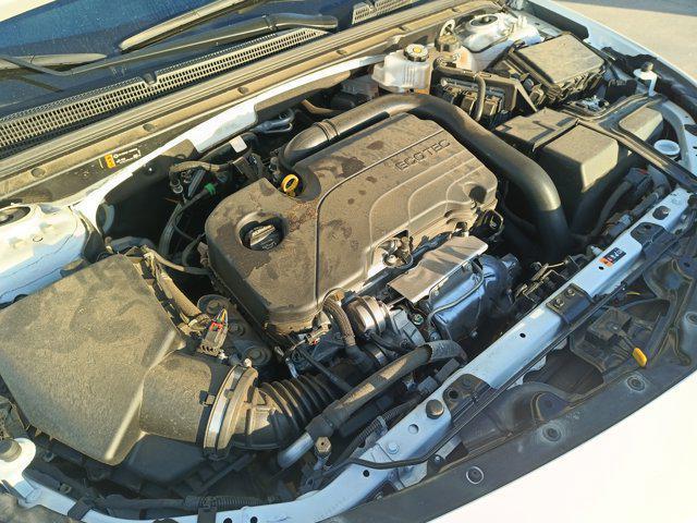 used 2025 Chevrolet Malibu car