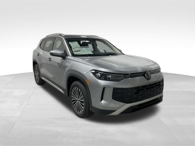 new 2025 Volkswagen Tiguan car, priced at $32,182