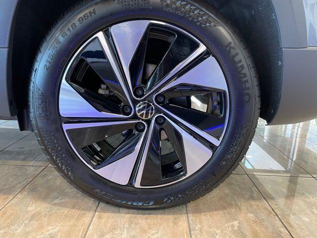 new 2025 Volkswagen Taos car, priced at $28,000
