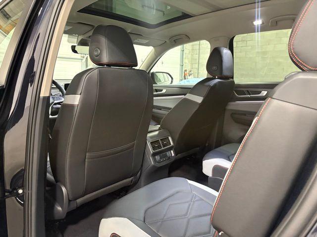 new 2026 Volkswagen Atlas car, priced at $50,118