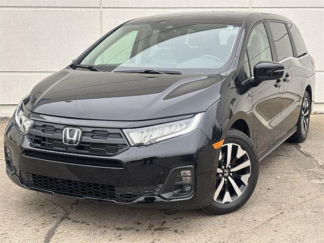 used 2025 Honda Odyssey car, priced at $39,000