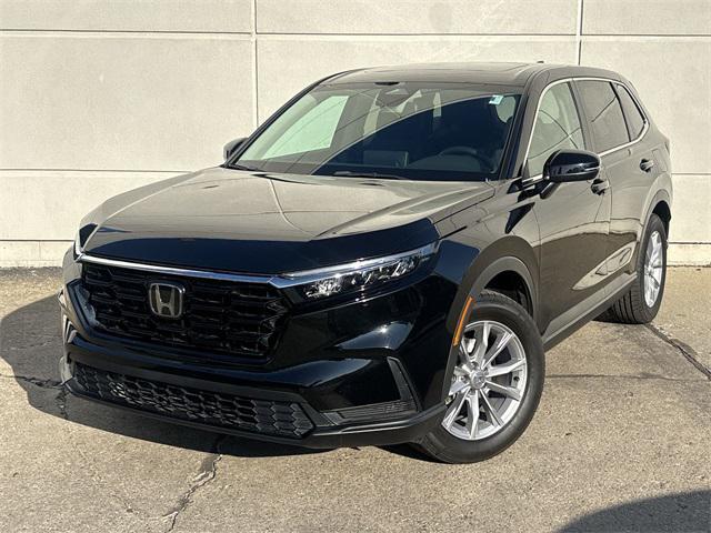 used 2023 Honda CR-V car, priced at $27,000