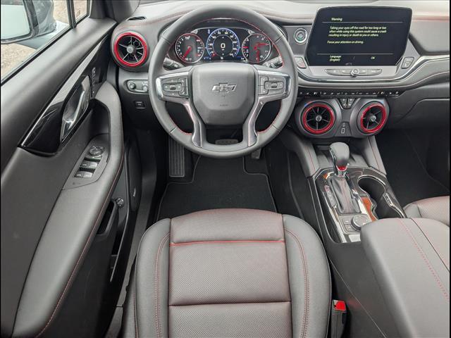 new 2025 Chevrolet Blazer car