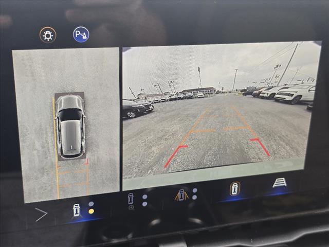 used 2025 Chevrolet Equinox car, priced at $34,995