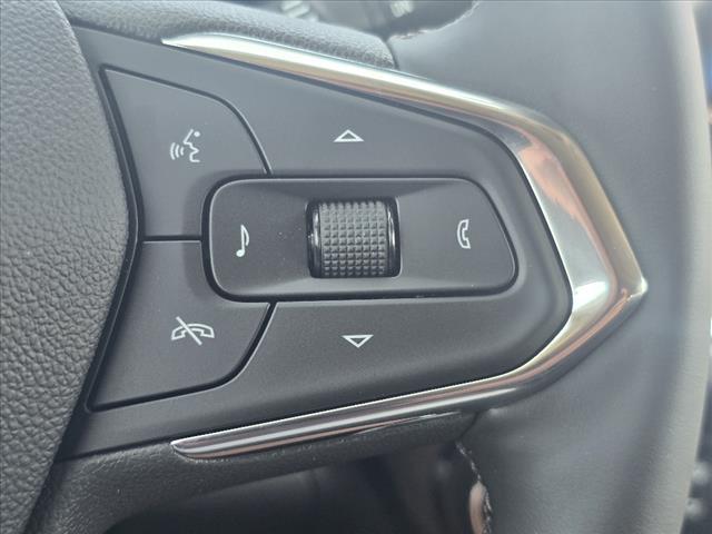 new 2025 Chevrolet Trax car