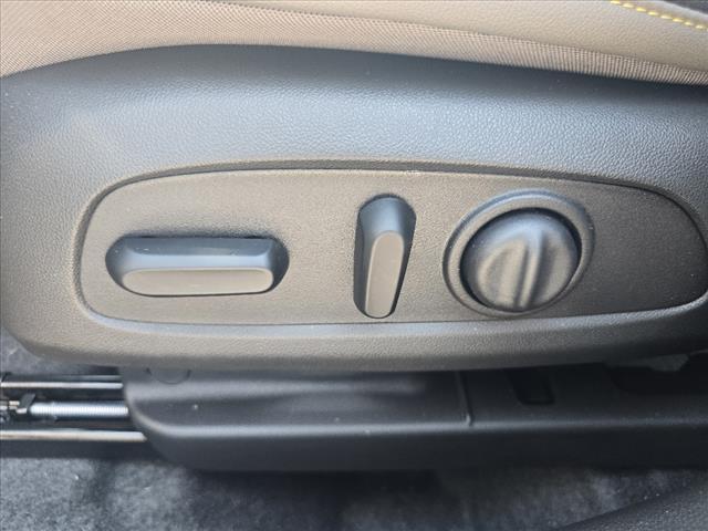 new 2025 Chevrolet Trax car