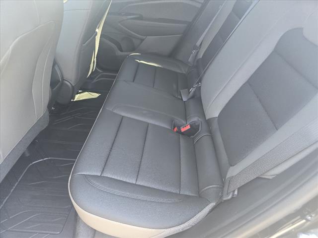 new 2025 Chevrolet Trax car