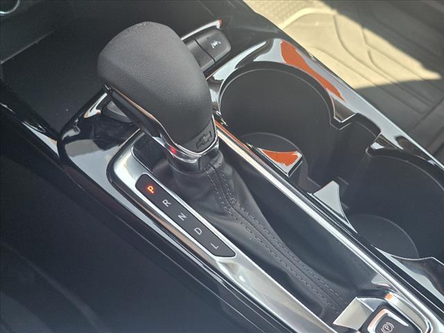 new 2025 Chevrolet Trax car