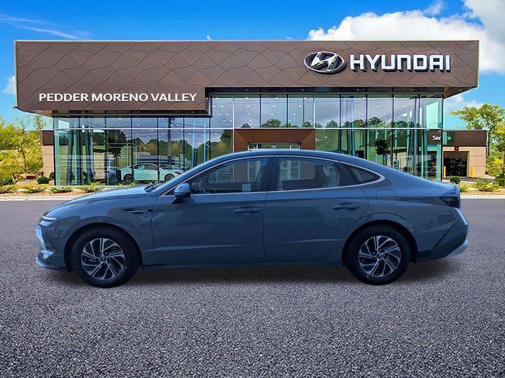 new 2026 Hyundai Sonata Hybrid car, priced at $28,667