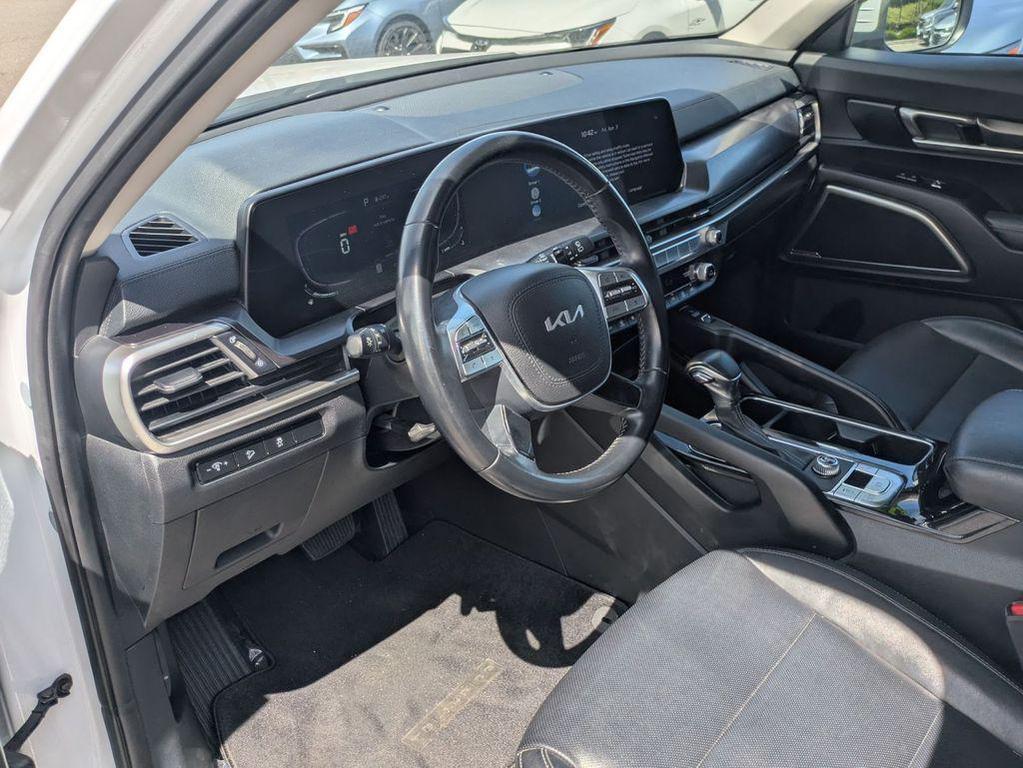 used 2023 Kia Telluride car, priced at $30,358