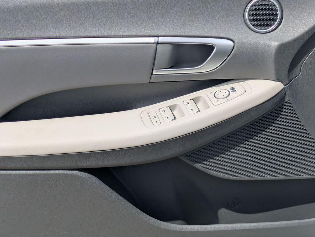 new 2026 Hyundai Sonata Hybrid car, priced at $28,693