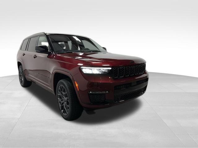 new 2025 Jeep Grand Cherokee L car, priced at $71,010