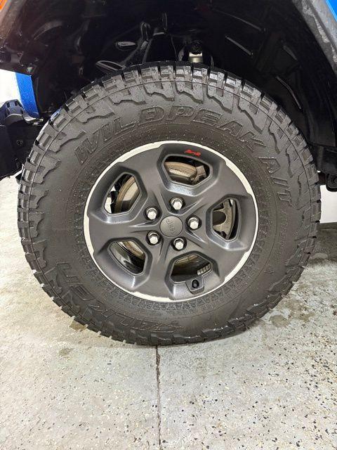 used 2022 Jeep Gladiator car, priced at $37,991