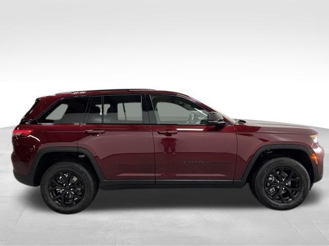 new 2025 Jeep Grand Cherokee car, priced at $44,584