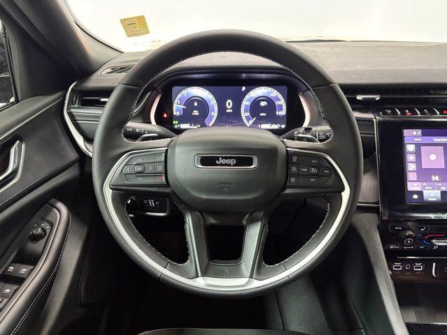 new 2025 Jeep Grand Cherokee car, priced at $44,584