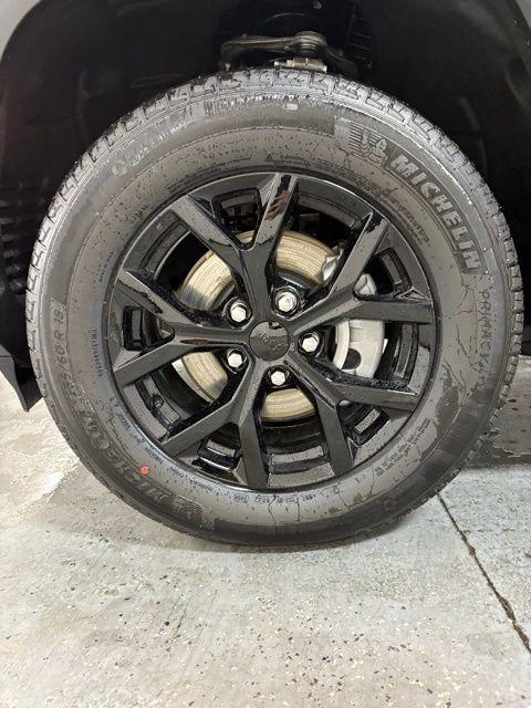 new 2025 Jeep Grand Cherokee car, priced at $44,584