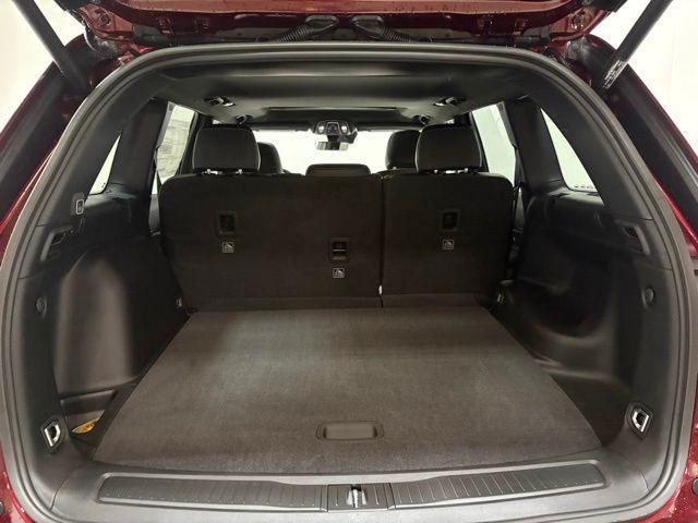 new 2025 Jeep Grand Cherokee car, priced at $44,584