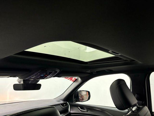 new 2025 Jeep Grand Cherokee car, priced at $44,584