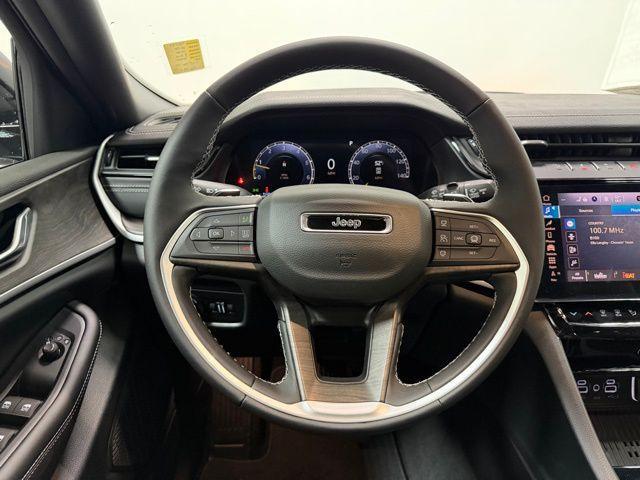 new 2026 Jeep Grand Cherokee car, priced at $47,387