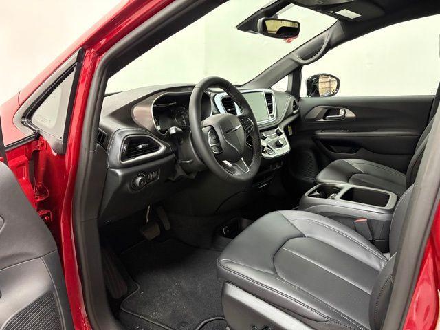 new 2026 Chrysler Pacifica car, priced at $45,431