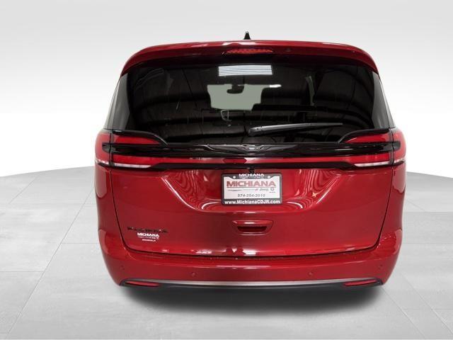new 2026 Chrysler Pacifica car, priced at $45,431