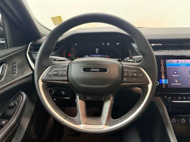new 2026 Jeep Grand Cherokee car, priced at $47,857