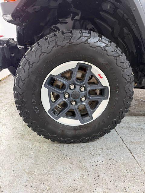used 2019 Jeep Wrangler Unlimited car, priced at $32,996