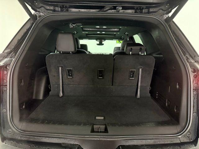 used 2023 Chevrolet Traverse car, priced at $31,991