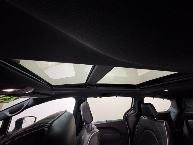 used 2025 Chrysler Pacifica car, priced at $38,882