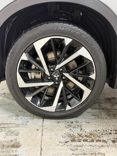 used 2024 Mitsubishi Outlander car, priced at $23,991