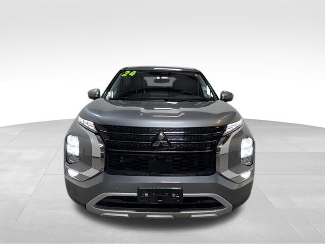 used 2024 Mitsubishi Outlander car, priced at $23,991