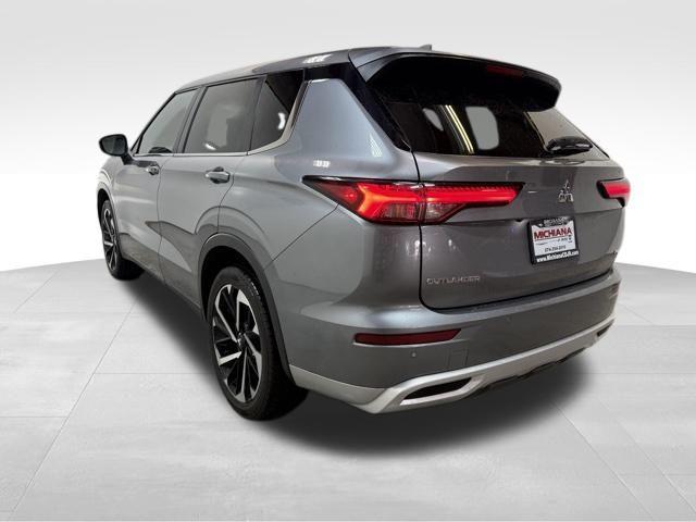 used 2024 Mitsubishi Outlander car, priced at $23,991