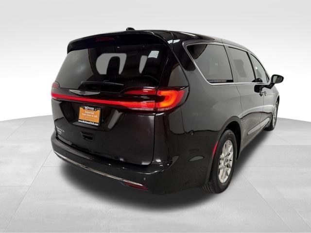 used 2023 Chrysler Pacifica car, priced at $27,242