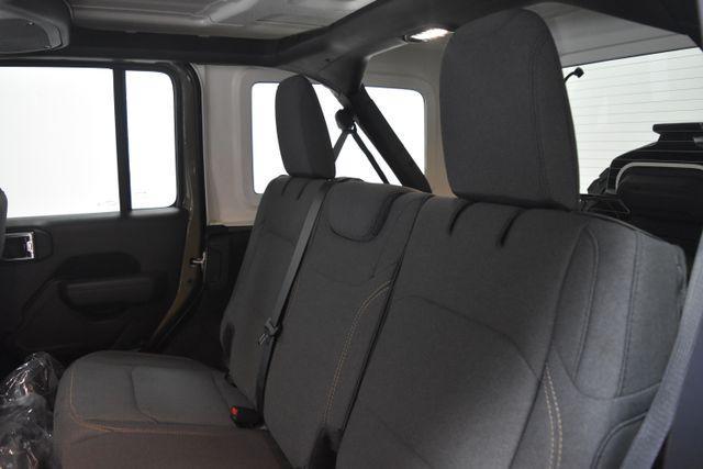 new 2025 Jeep Wrangler car, priced at $55,566