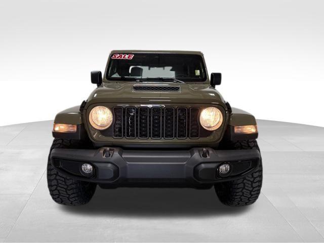 new 2026 Jeep Gladiator car, priced at $52,017