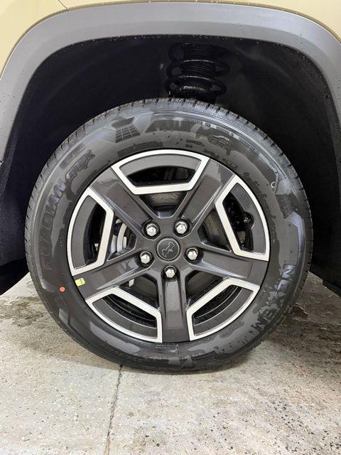 new 2026 Jeep Cherokee car, priced at $41,992