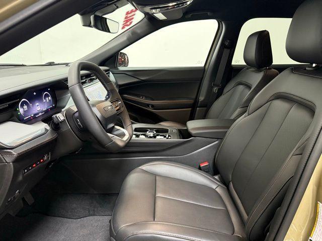 new 2026 Jeep Cherokee car, priced at $41,992