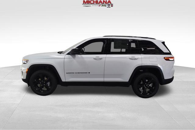 new 2025 Jeep Grand Cherokee car, priced at $49,923