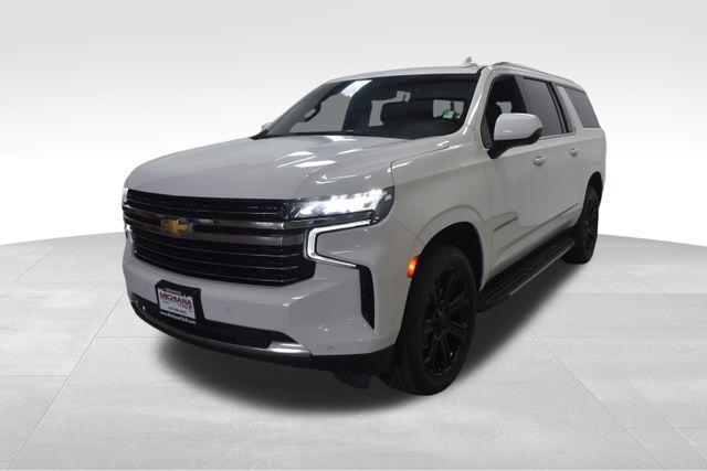 2023 Summit White Chevrolet Suburban