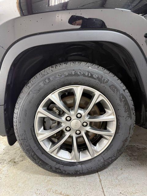 used 2019 Jeep Cherokee car, priced at $16,996