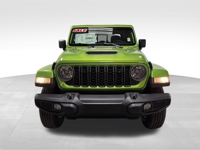 new 2026 Jeep Gladiator car, priced at $50,044