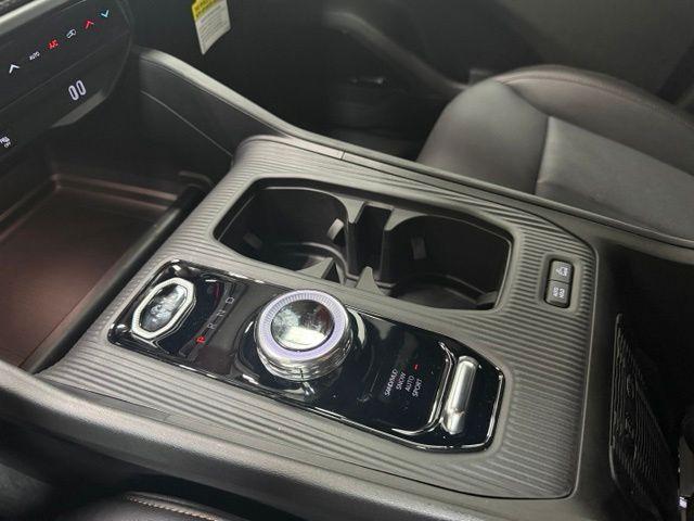 new 2026 Jeep Cherokee car, priced at $44,971