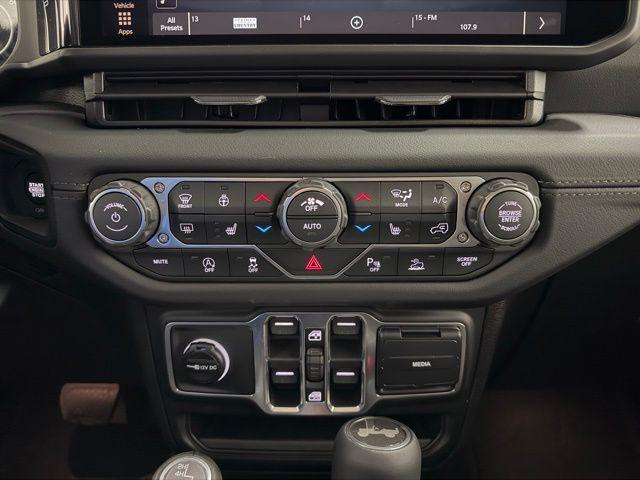 new 2026 Jeep Wrangler car, priced at $53,683