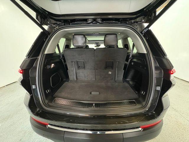 used 2022 Jeep Grand Cherokee L car, priced at $29,692