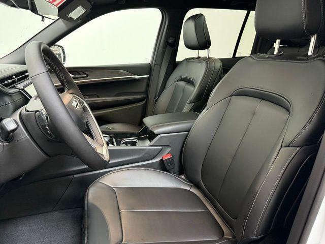 new 2025 Jeep Grand Cherokee car, priced at $51,312