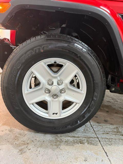 used 2020 Jeep Gladiator car, priced at $27,988