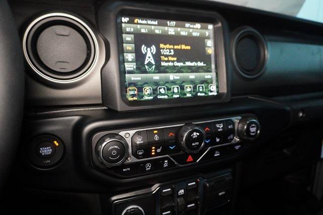 new 2023 Jeep Gladiator car, priced at $48,200