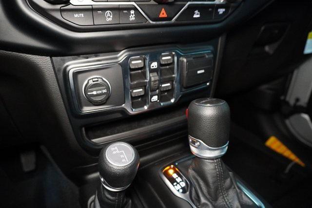 new 2023 Jeep Gladiator car, priced at $48,200