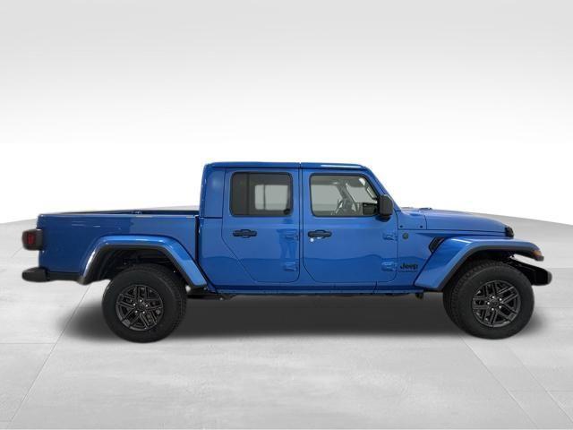 new 2026 Jeep Gladiator car, priced at $50,024