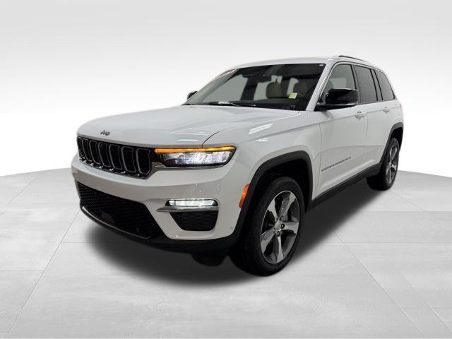 new 2025 Jeep Grand Cherokee car, priced at $52,466